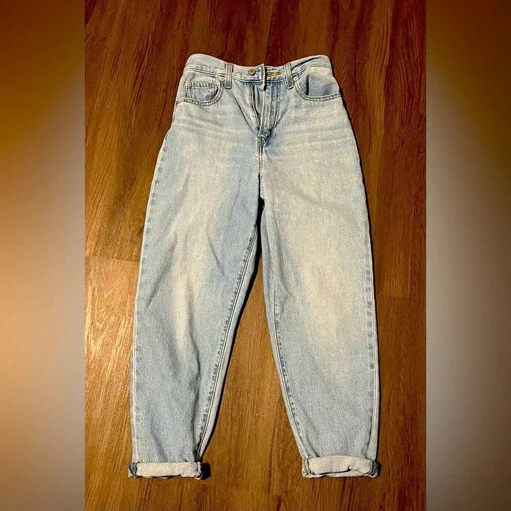 Levi’s High Loose Taper - Picture 2 of 5